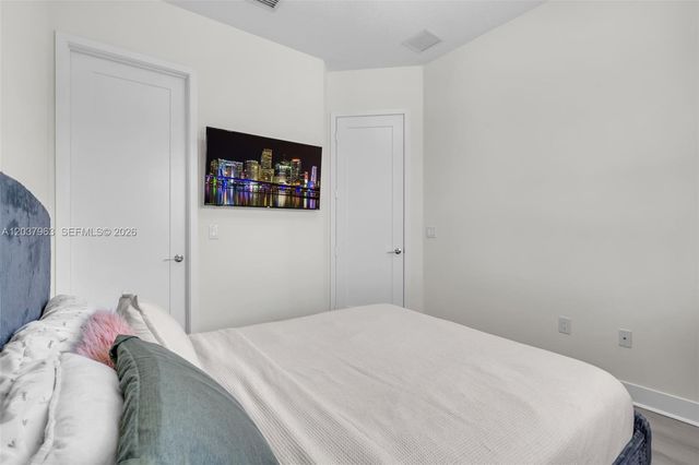 10365 NW 66th St, Doral, FL 33178