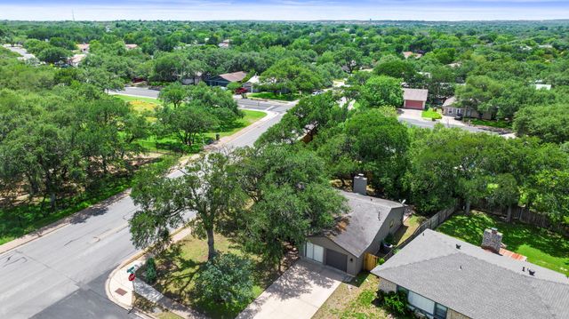 7906 Wycombe-A DR, Austin, TX 78749