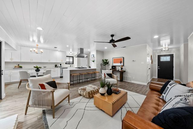 7906 Wycombe-A DR, Austin, TX 78749