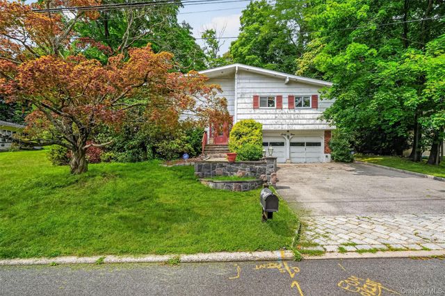 69 Stonewall Circle, White Plains, NY 10607