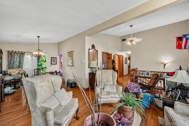 69 Stonewall Circle, White Plains, NY 10607