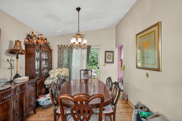 69 Stonewall Circle, White Plains, NY 10607