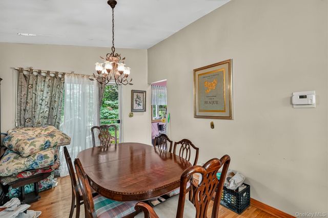 69 Stonewall Circle, White Plains, NY 10607