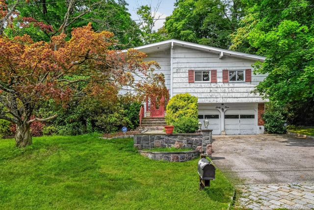 69 Stonewall Circle, White Plains, NY 10607