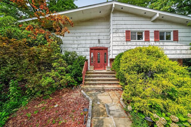 69 Stonewall Circle, White Plains, NY 10607