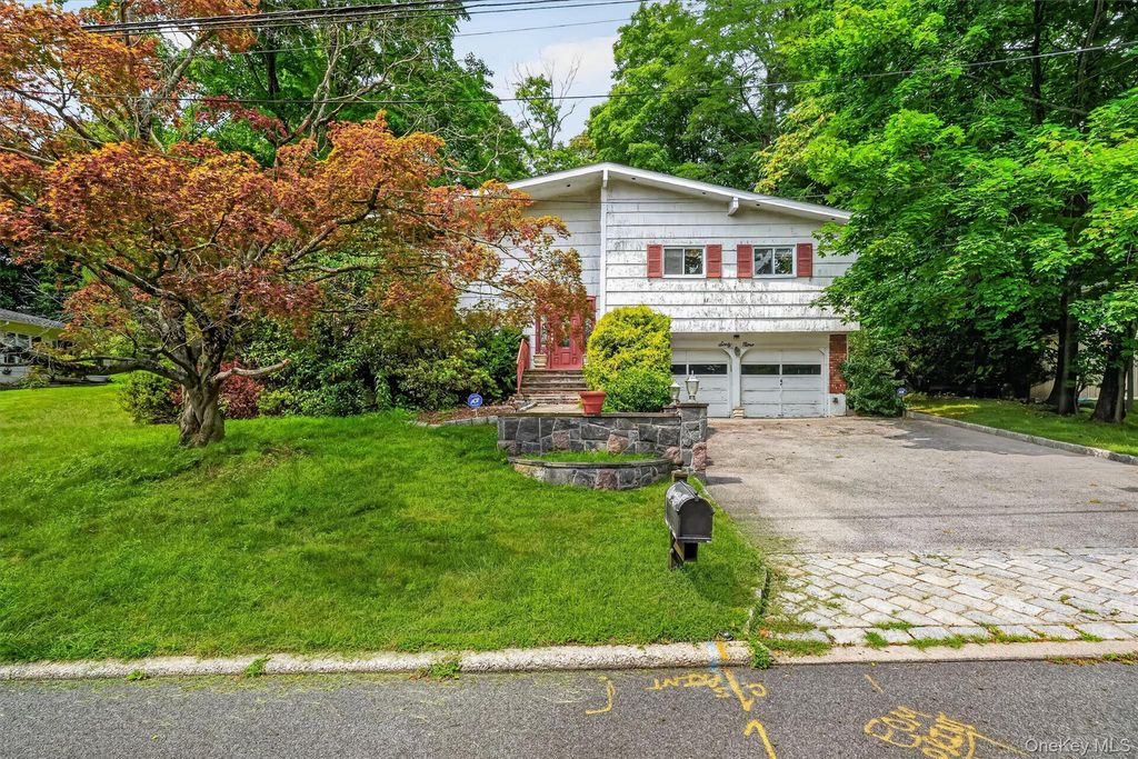 69 Stonewall Circle, White Plains, NY 10607 — photo 2