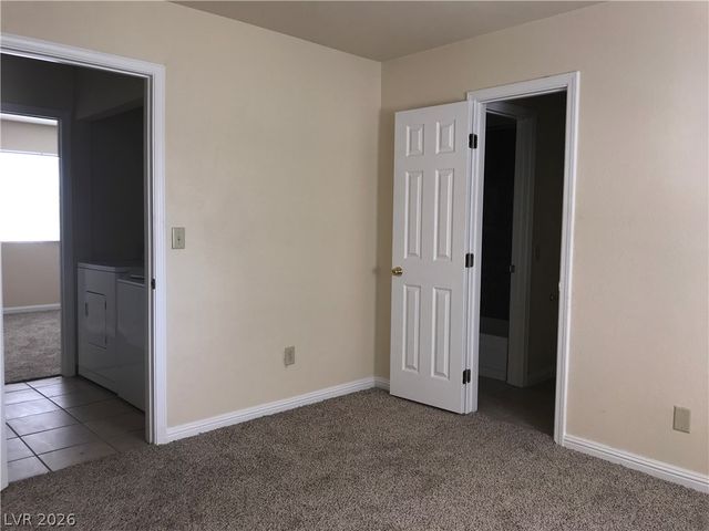 3500 Mercury Street G, North Las Vegas, NV 89030