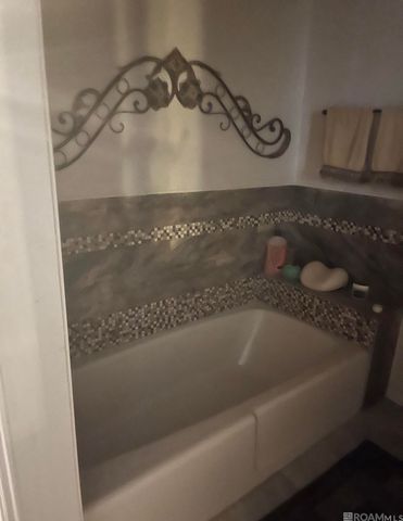 12931 Deerpath Way, Baton Rouge, LA 70816
