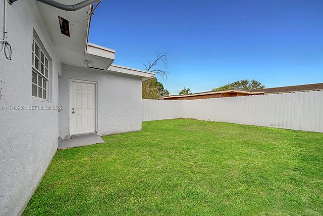 19110 NW 36th Ave 19110, Miami Gardens, FL 33056