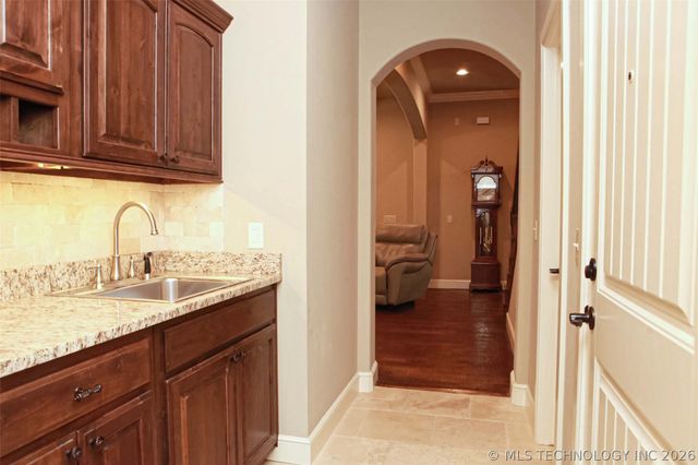 10809 S Redbud Place, Jenks, OK 74037
