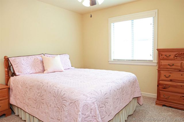 10809 S Redbud Place, Jenks, OK 74037