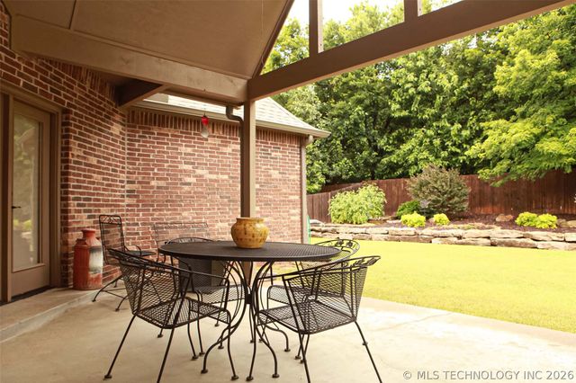 10809 S Redbud Place, Jenks, OK 74037