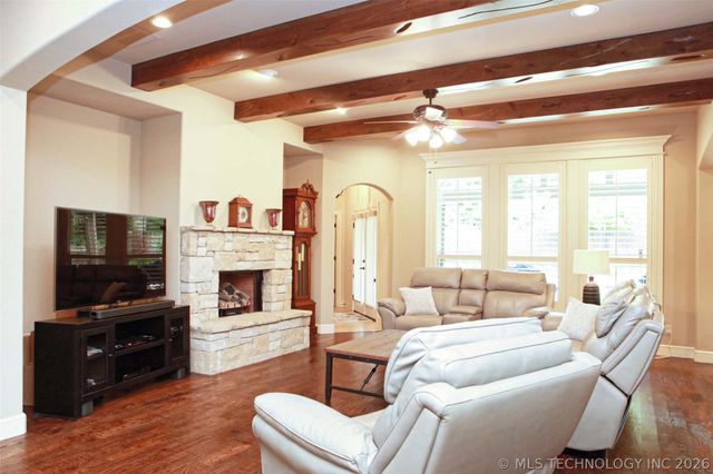 10809 S Redbud Place, Jenks, OK 74037