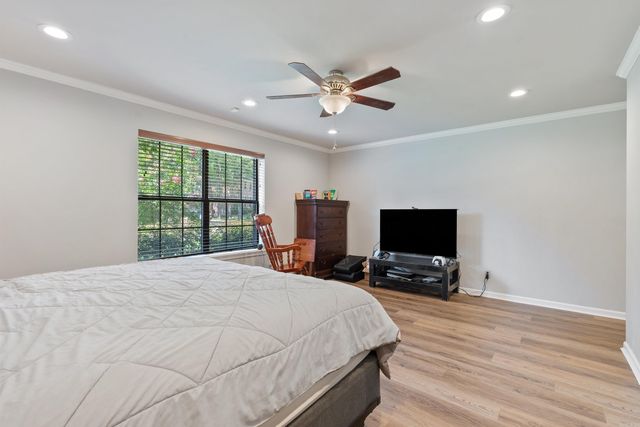 22 Dove Creek Circle, North Little Rock, AR 72116