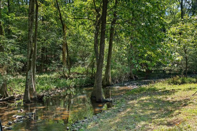 22 Dove Creek Circle, North Little Rock, AR 72116