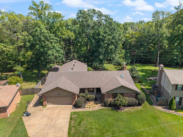 22 Dove Creek Circle, North Little Rock, AR 72116