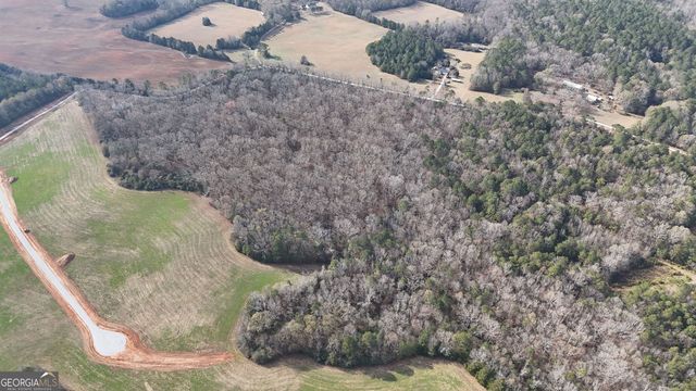 2 Far A Way Road, Elberton, GA 30635