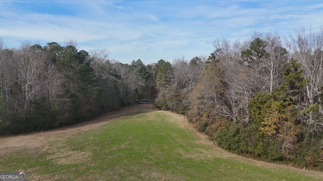 2 Far A Way Road, Elberton, GA 30635