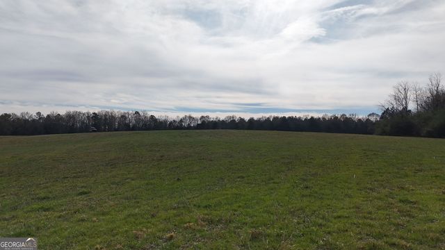 2 Far A Way Road, Elberton, GA 30635