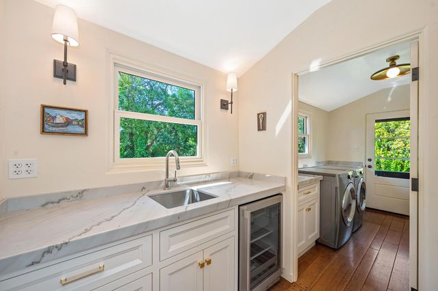 363 Rio Vista Dr, Auburn, CA 95603