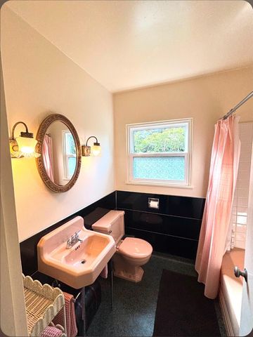 363 Rio Vista Dr, Auburn, CA 95603