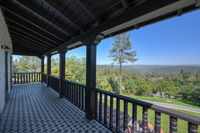 363 Rio Vista Dr, Auburn, CA 95603