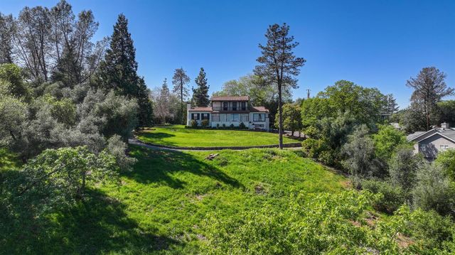 363 Rio Vista Dr, Auburn, CA 95603