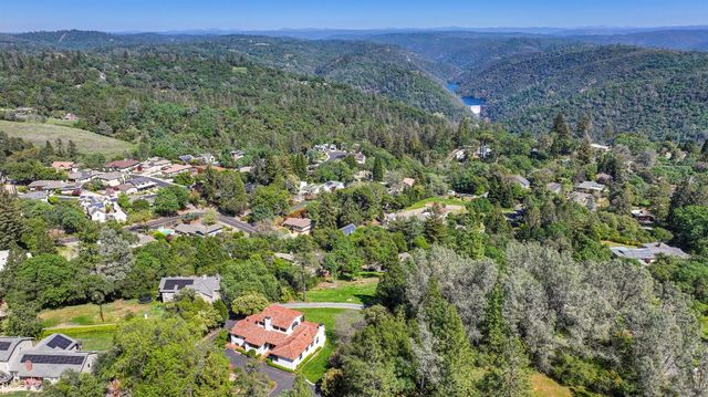 363 Rio Vista Dr, Auburn, CA 95603