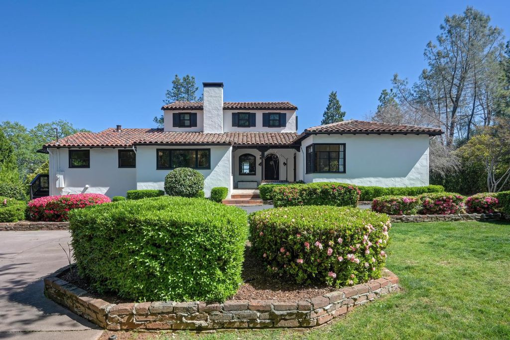 363 Rio Vista Dr, Auburn, CA 95603