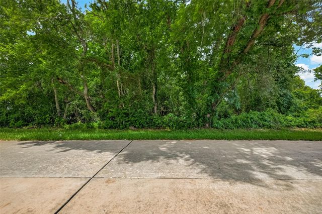 000 Avenue G, Dickinson, TX 77539
