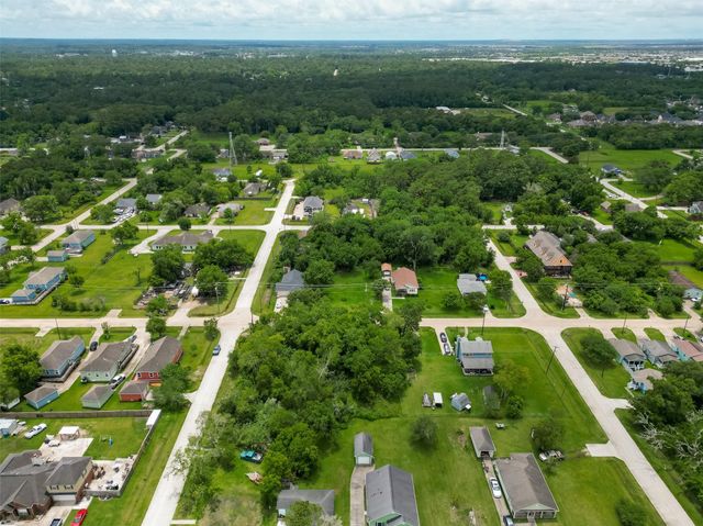 000 Avenue G, Dickinson, TX 77539