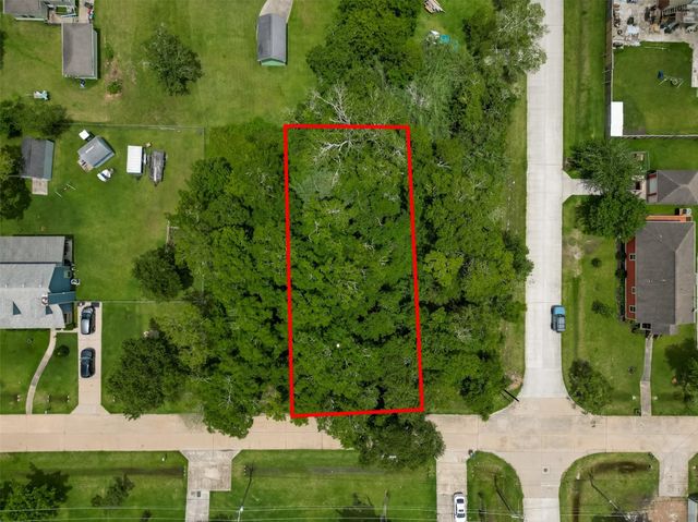 000 Avenue G, Dickinson, TX 77539