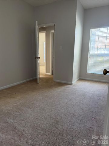 8405 Duckwood Lane, Charlotte, NC 28215