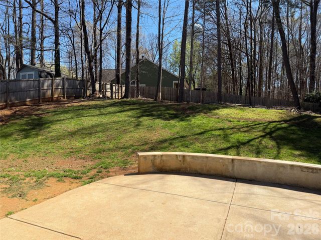 8405 Duckwood Lane, Charlotte, NC 28215