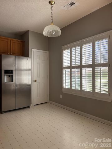 8405 Duckwood Lane, Charlotte, NC 28215