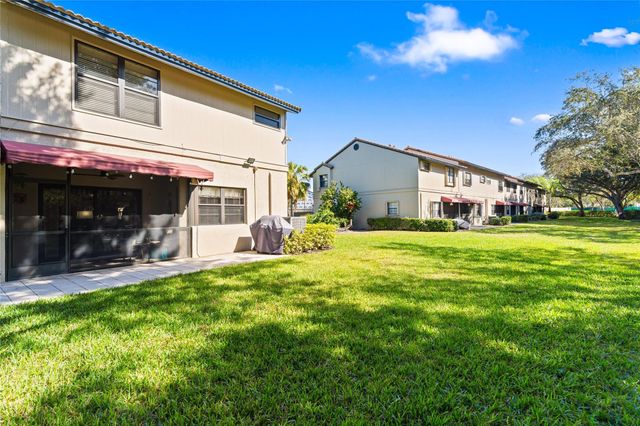 9129 N Vineyard Lake Drive 9129, Plantation, FL 33324