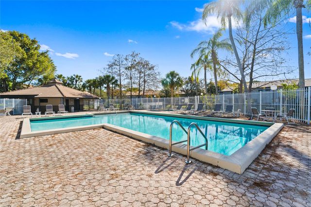 9129 N Vineyard Lake Drive 9129, Plantation, FL 33324