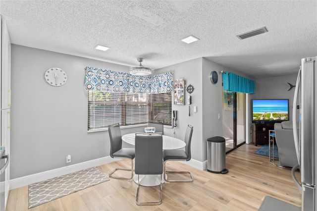 9129 N Vineyard Lake Drive 9129, Plantation, FL 33324