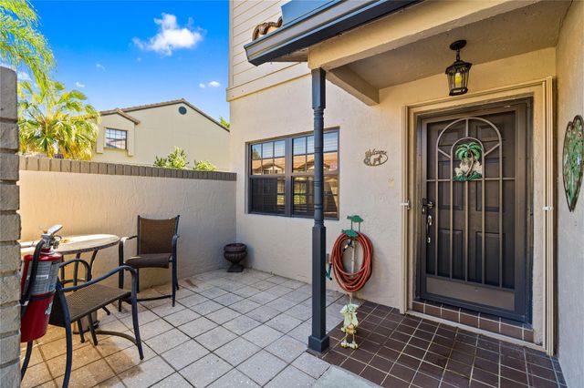 9129 N Vineyard Lake Drive 9129, Plantation, FL 33324