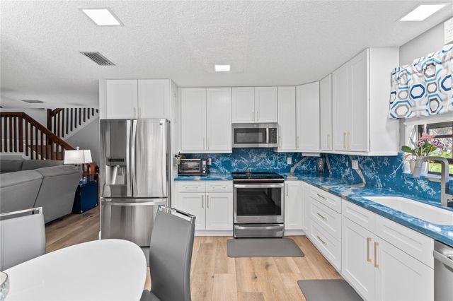 9129 N Vineyard Lake Drive 9129, Plantation, FL 33324