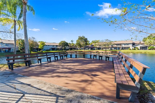 9129 N Vineyard Lake Drive 9129, Plantation, FL 33324