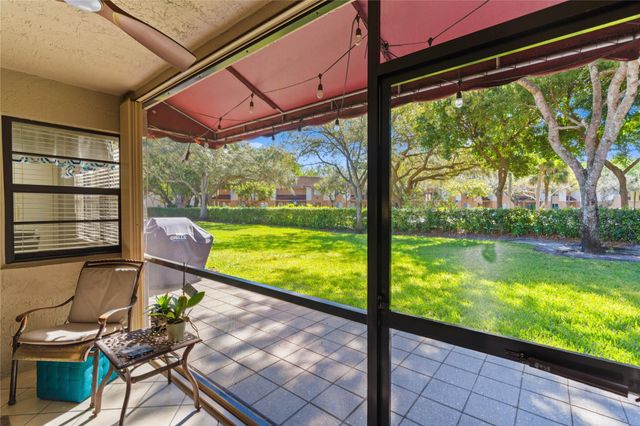 9129 N Vineyard Lake Drive 9129, Plantation, FL 33324