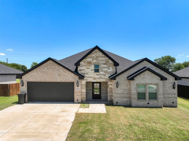2107 Cole Street, Mabank, TX 75147