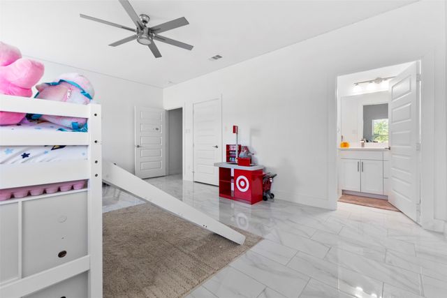 2107 Cole Street, Mabank, TX 75147