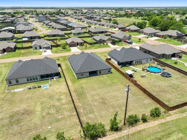 2107 Cole Street, Mabank, TX 75147