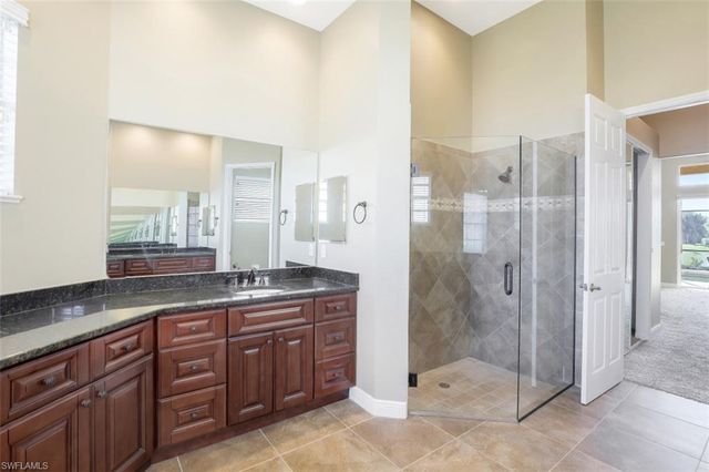 3304 Potomac CT, Naples, FL 34120