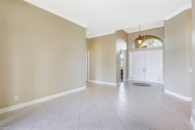 3304 Potomac CT, Naples, FL 34120
