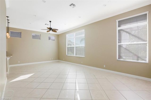 3304 Potomac CT, Naples, FL 34120