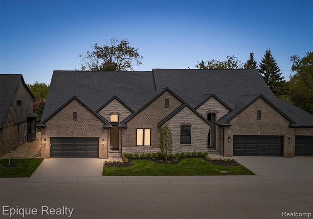3358 Cornerstone Drive 10, Lake Orion, MI 48360