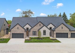3358 Cornerstone Drive 10, Lake Orion, MI 48360
